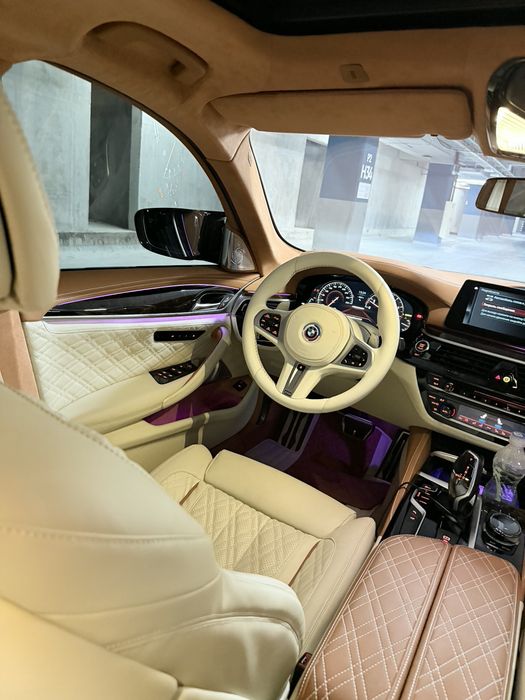 Продам свой Bmw g30 в идеальном состоянии! Фуловой комплектация!