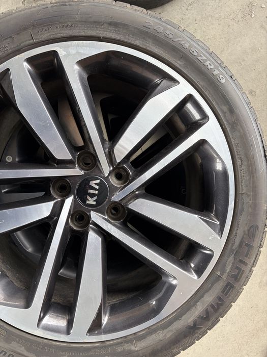 Летний шины с дисками комплект 245/45/19