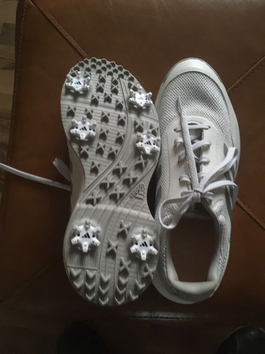 Adidasi dama marimea 39