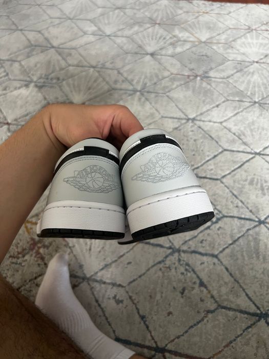 Серые Air Jordan 1 оригинальные