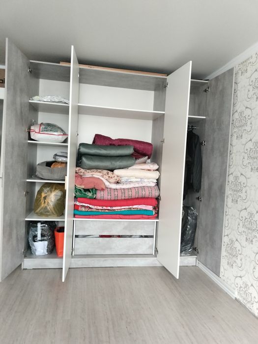 Продам шкаф в хорошем состоянии