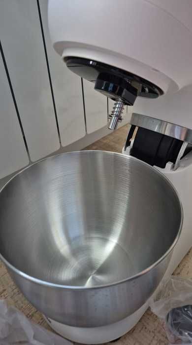 Carrefour Home Mixer Planetar 1300W, 5L, 12 viteze – NOU, sigilat/desfăcut verificare