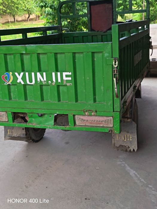Xunji matatsikil  sotiladi 40 ming masofa bosib o'tgan kelishamiz dama