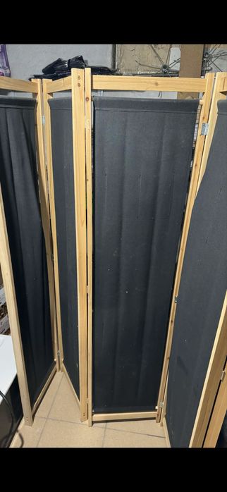 Подвижно пано. Подходящо за съблекалня. Оборудване за магазин