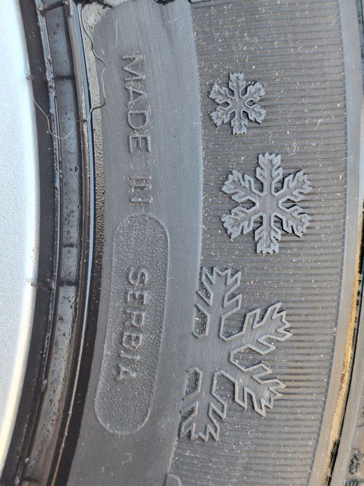 Резина 215. 55  R16