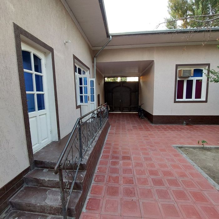 Кукон шахар Тошкентли Гузарда Зудлик билан катта ховли сотилади!