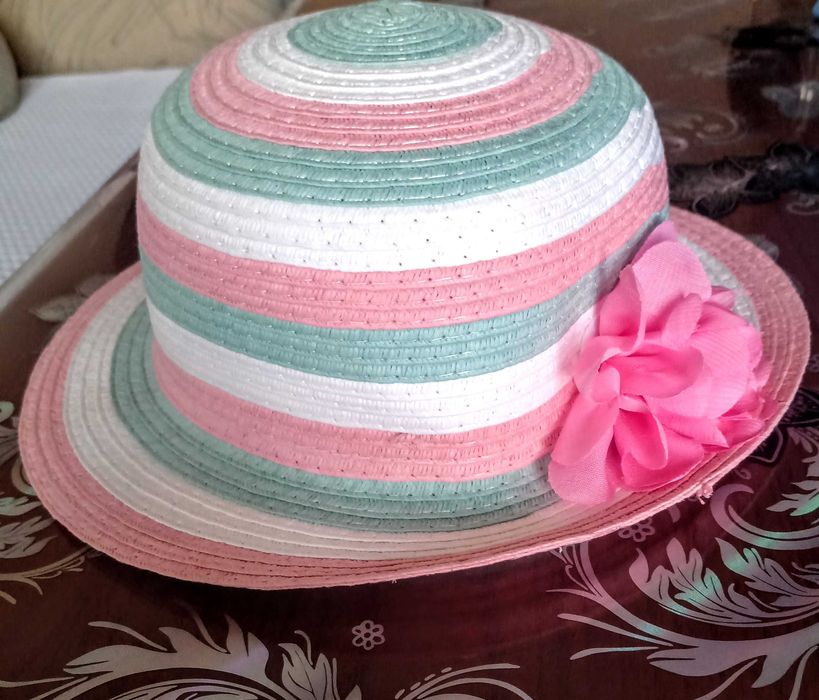 Детска шапка , рокля