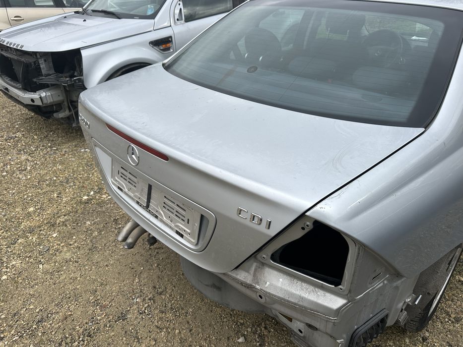 Капак багажник за Мерцедес W203 седан!!!