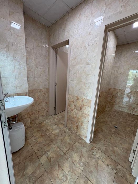 Дава се под наем Четиристаен апартамент в София, Дружба 1 - 210 кв.м за 1100 € - Снимка #8