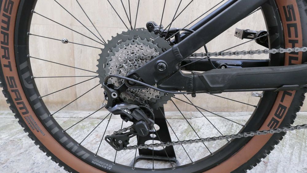Canyon Neuron:ON 6 – e-MTB, 27.5”, FOX 130 мм, Shimano E8000, 504Wh