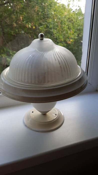 Продам люстру в хорошем состоянии