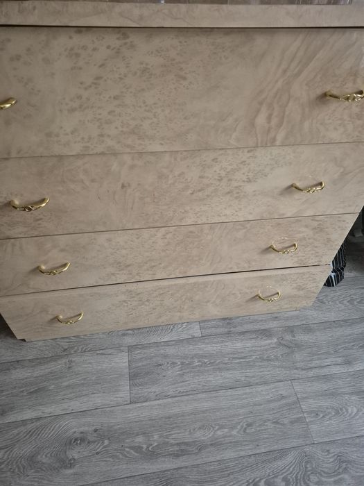 Продам спальную гарнитуруру