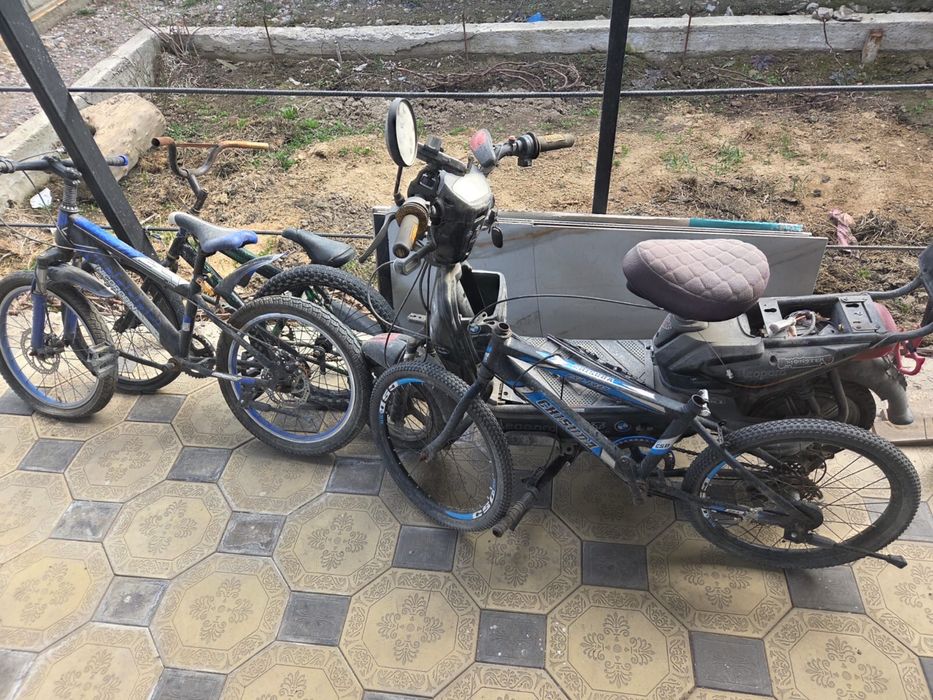 Велосипед 3 шт мапед 1 шт