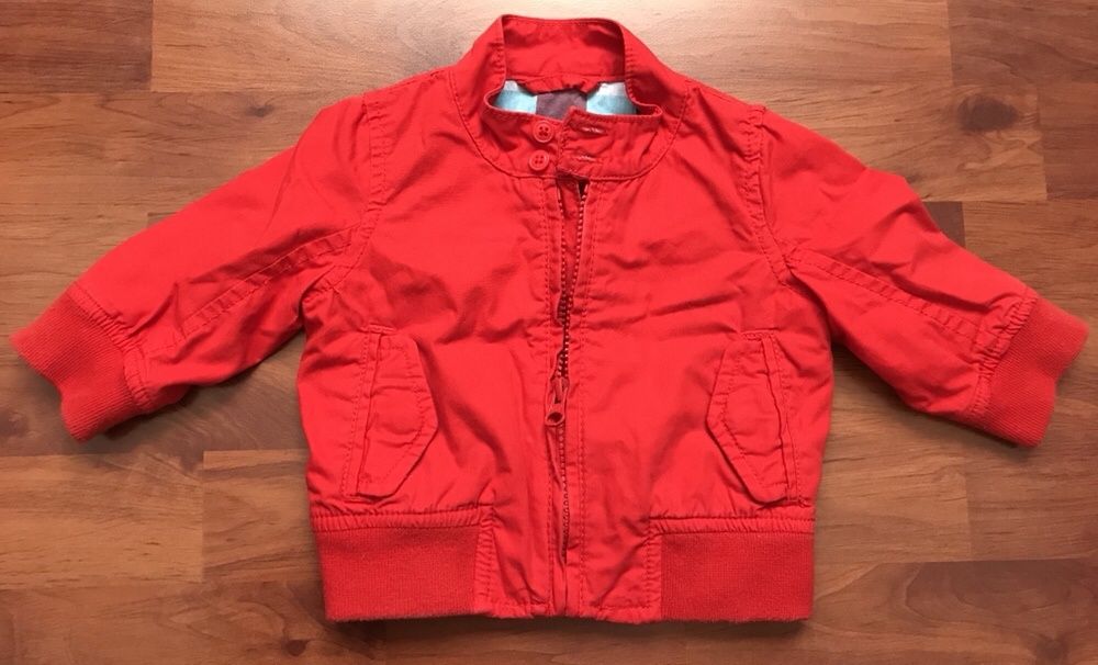 Маркови дрехи 6-12м. Изключително запазени.