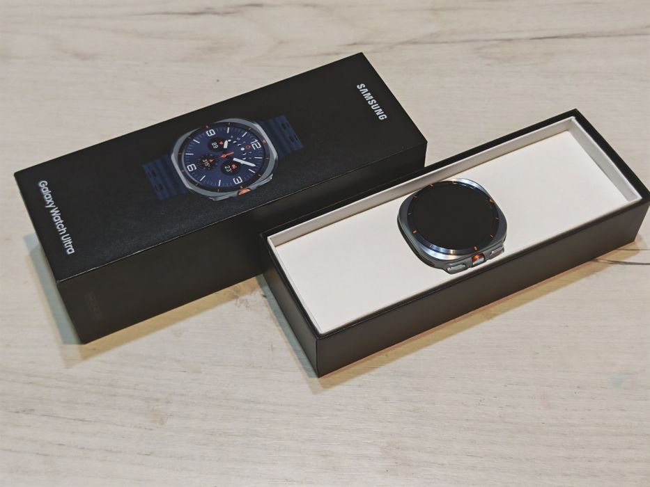 Като нов Samsung Galaxy Watch Ultra 2025 Гаранция