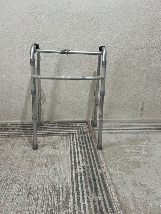 Ходунок для взрослых