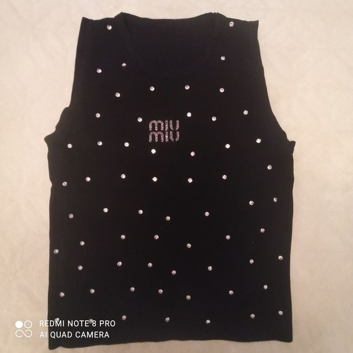 Стильный топик ,фирмы, ,Бифри,, пайетки приклепаны,отличное качество,