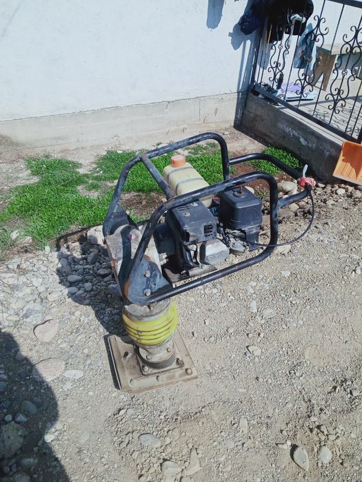 ВиброТрамбовка (кенгуру) бензиновая