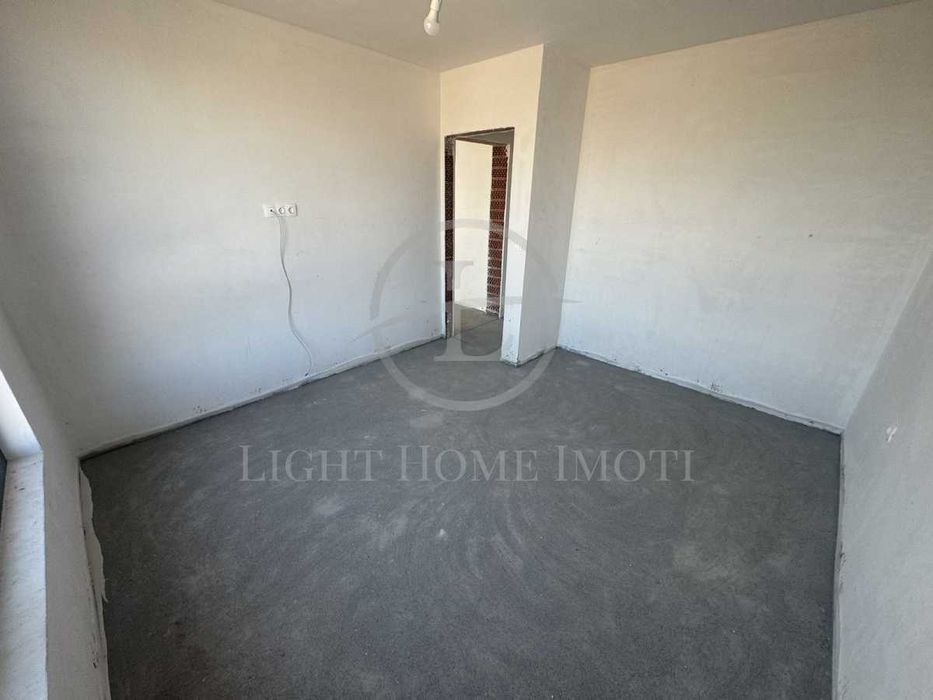 Продава се Тристаен апартамент в с. Белащица, Област Пловдив - 108 кв.м за 1400 €/кв.м - Снимка #3