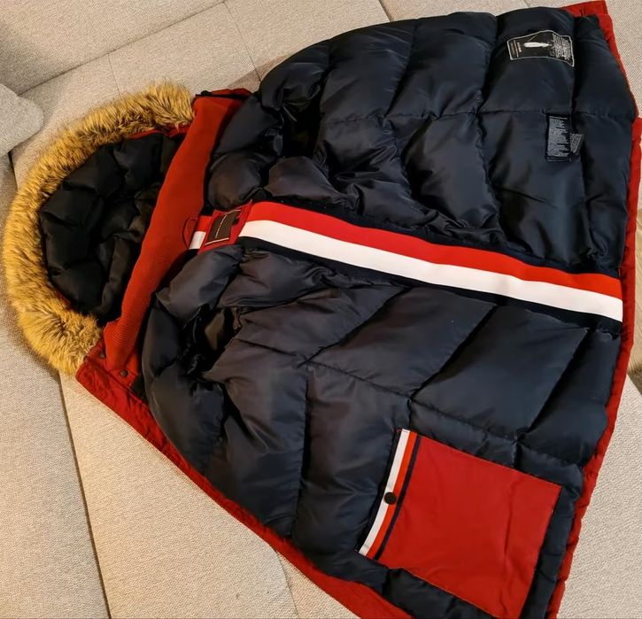 парка Tommy Hilfiger