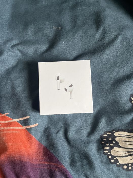 Airpods 3 noi cu factura