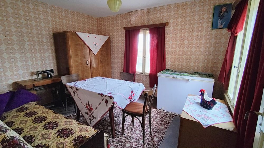 Продава се Къща в с. Горан, Област Ловеч - 1 кв.м за 17850 €/кв.м - Снимка #13