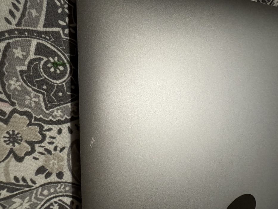 Macbook Air Retina 13, 2020, i3,8gb,250Gb