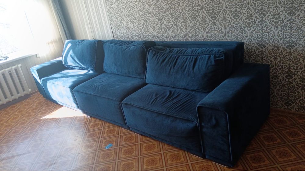 Продам удобный диван