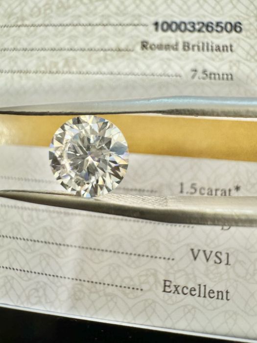Диамант 1.5 карата , мойсанит, за бижу и подарък
