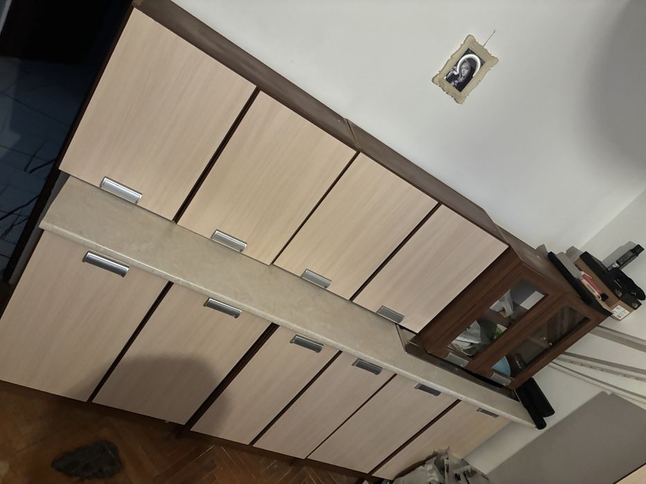 Mobila de bucatarie noua