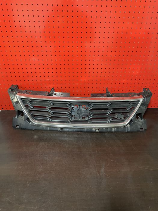 Grila radiator Seat Leon FR 5F an 2013-2020
