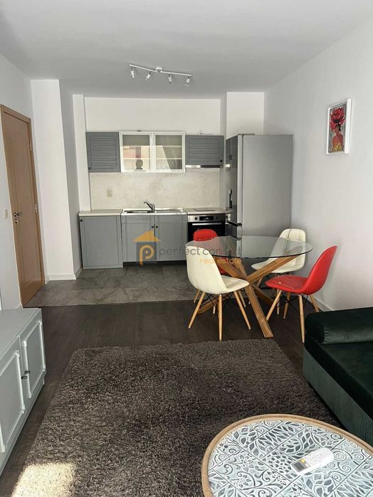 Двустаен апартамент в Южен