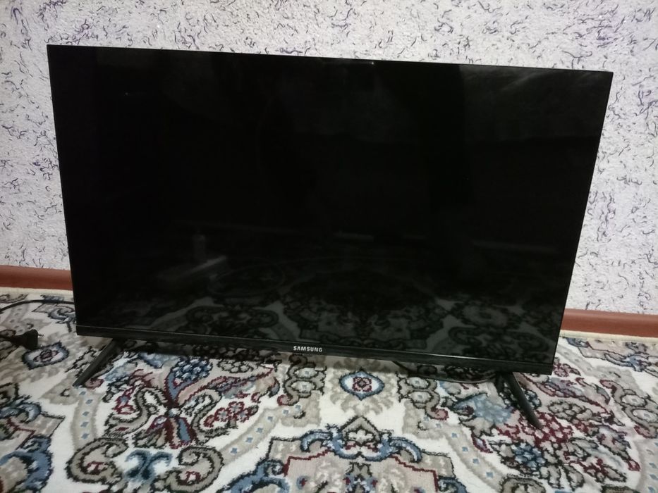 Samsung 32li Smart TV