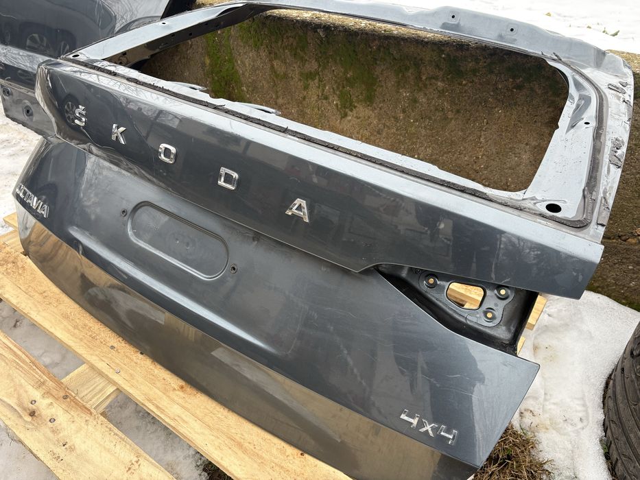 Заден капак / врата багажник за Шкода Октавия 4 / Skida Octavia IV