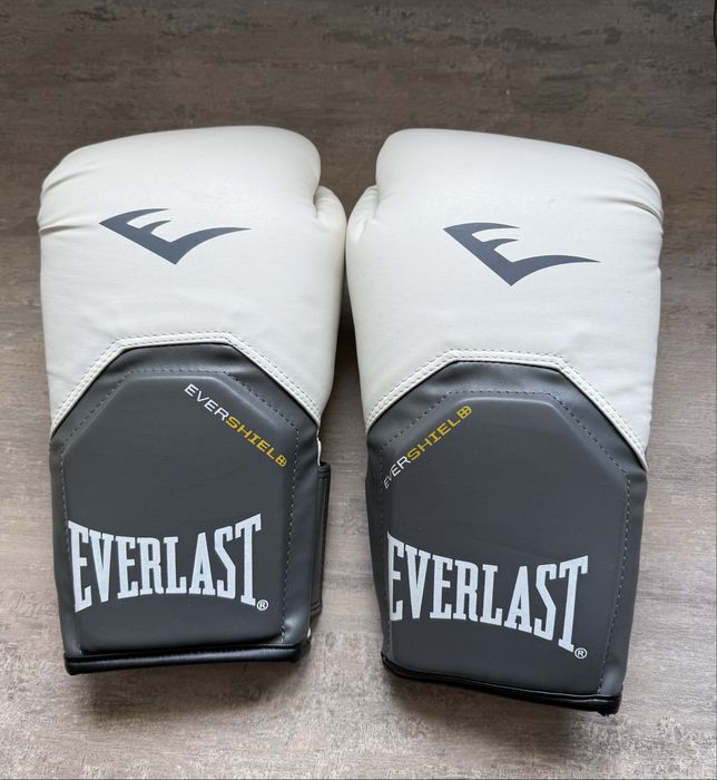 Manusi bix , Everlast