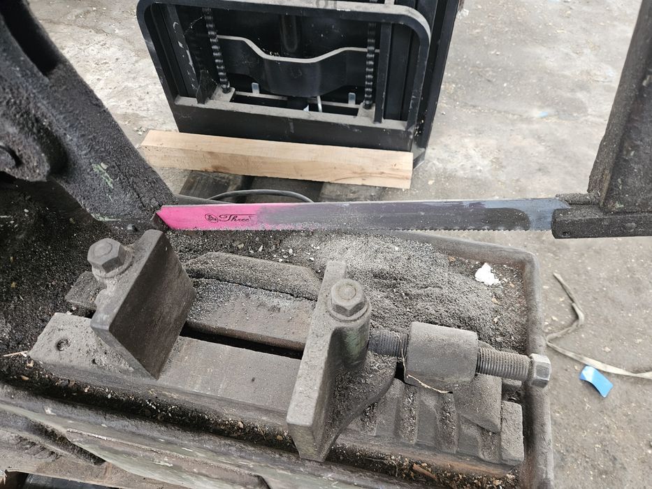 механична ножовка за метал