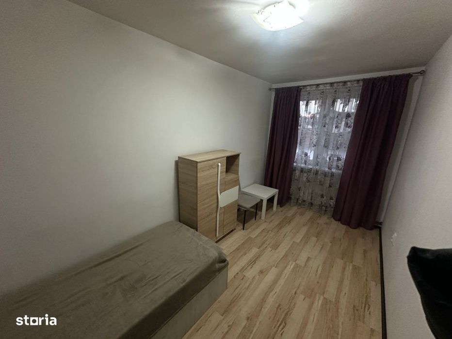 Apartament 3 camere, semidecomandat, 60 mp - Centru! — fotografia 3