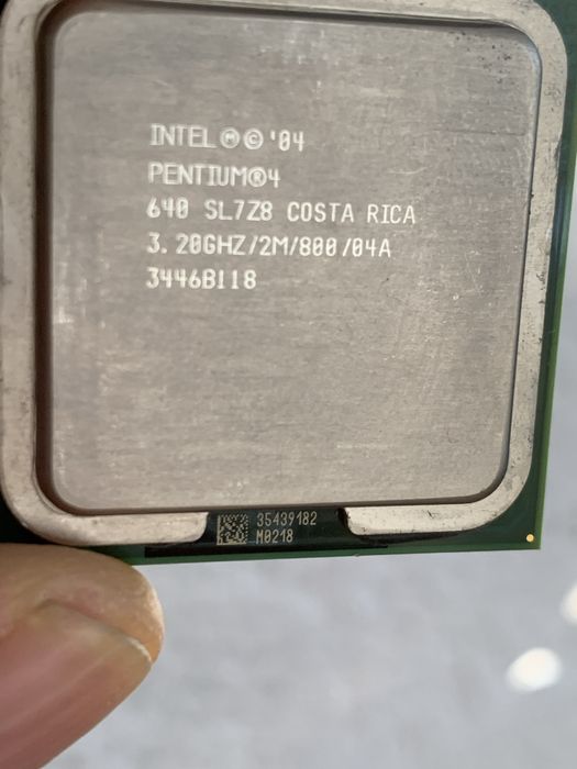 Procesoare Intel socket LGA754,775,1150,1155
