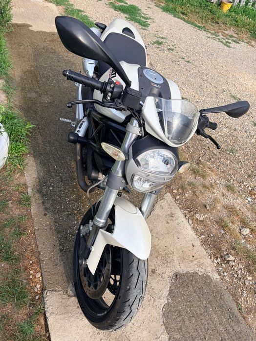 Ducati Monster 2008 696