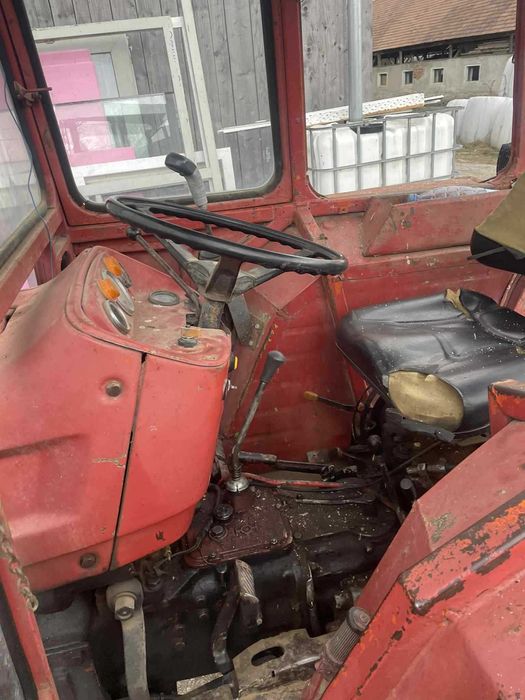 Tractor U 445 DT cu incarcator frontal