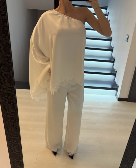 Set din bluza si pantaloni din satin