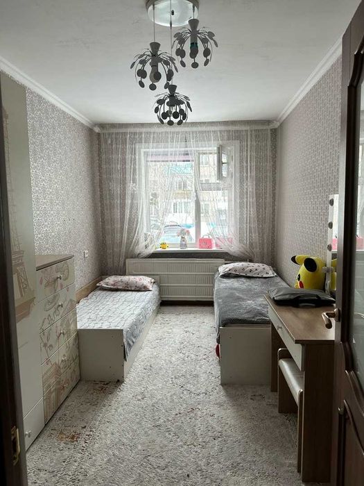 продам 3к квартиру центр