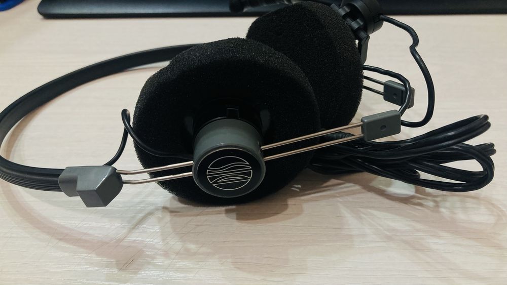 Продам наушники Dis