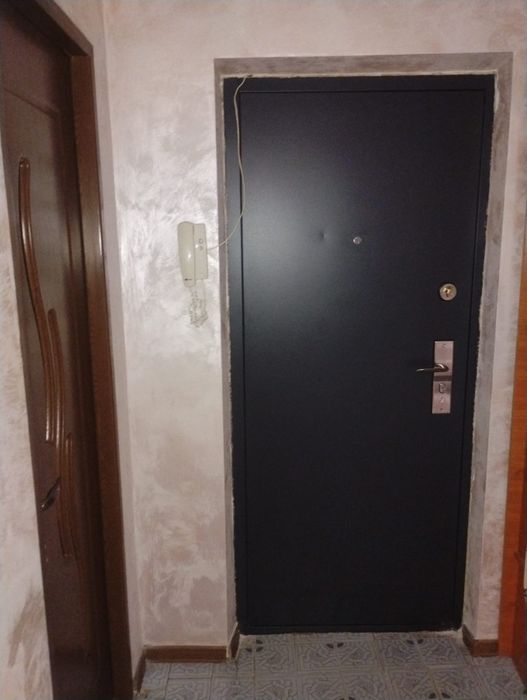 Vand apartament cu 3 camere confort 1 etaj 6 zona Bariera Călărași lângă lidal