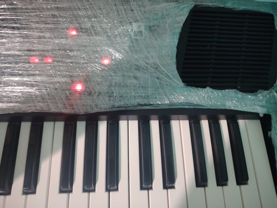 Продам синтезатор Roland bk 3