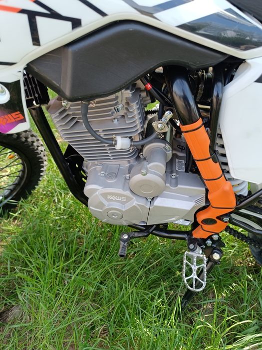 Эндуро мотоцикл KEWS K-10 PR 300.