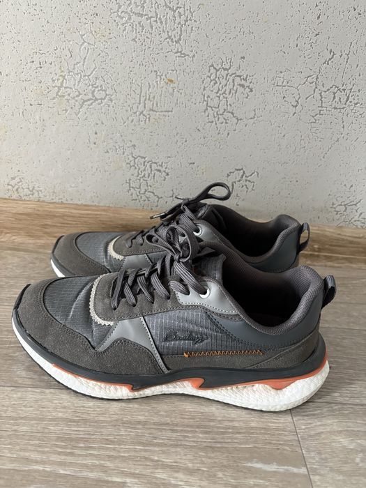 Мужские кроссовки