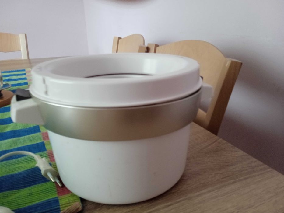 Домашна машина за сладолед.веднъж е ползван.-Krups perfect mix 9000