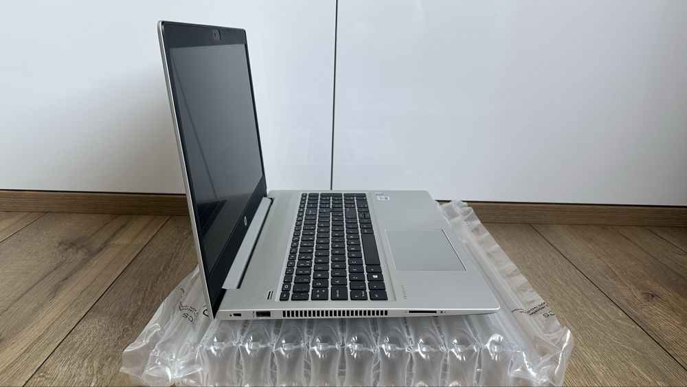 Лаптоп HP Probook 450 G7 15.6” Intel i5-10210u 16GB RAM 256GB SSD