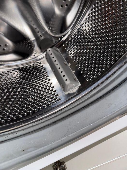 Masina spalat haine Indesit